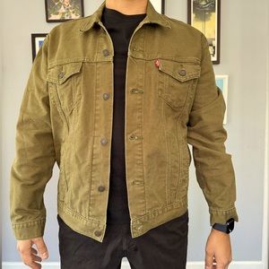 Levis Relaxed Trucker Jacket - Military Green